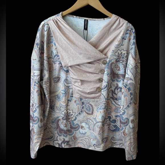 Noracora Top - Asymmetrical Neck Buttoned Floral Casual Long Sleeved Top - Large - Picture 5 of 9